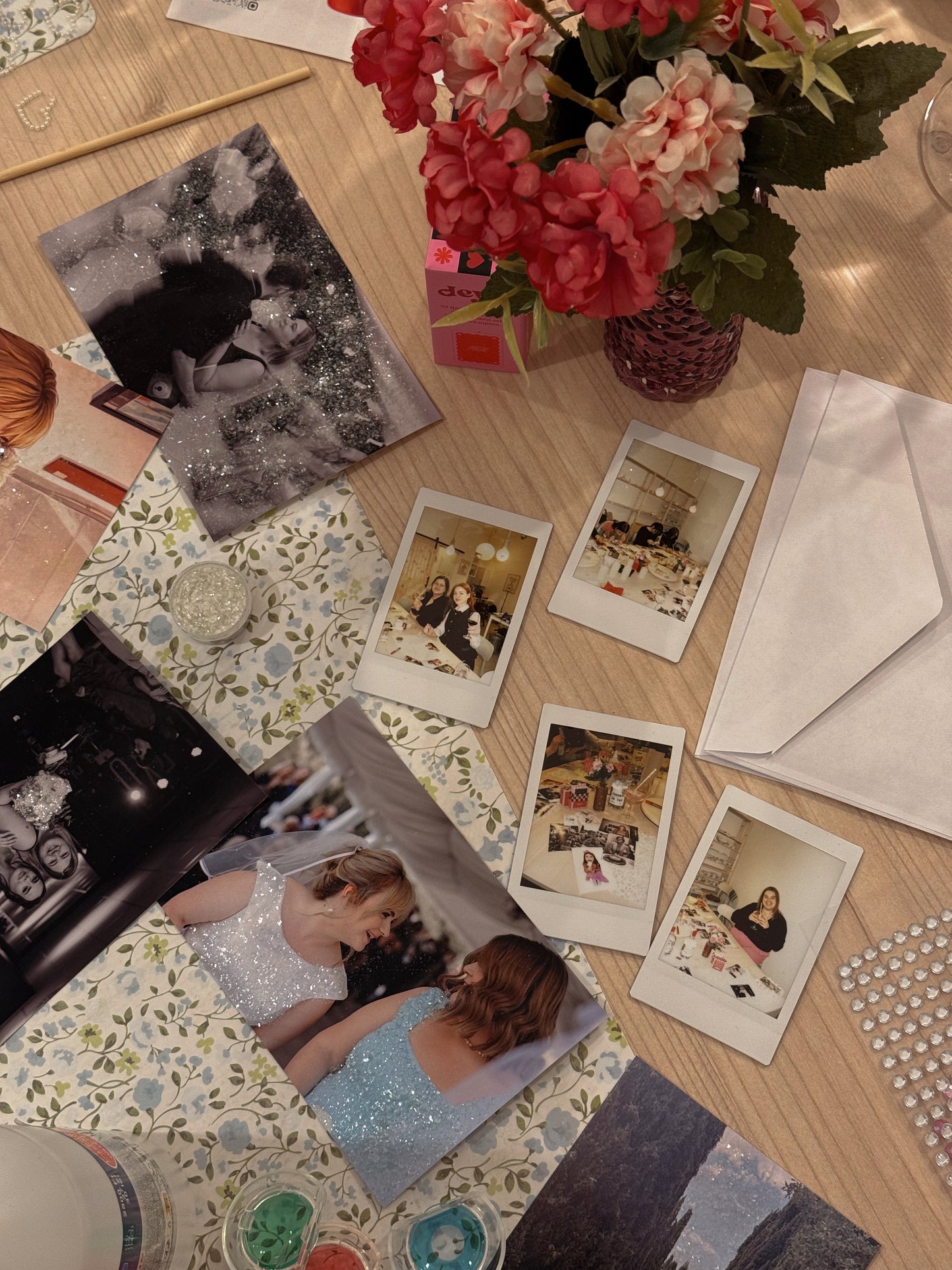 Glitter&Gin 8.3. ZAGREB / Dan Žena